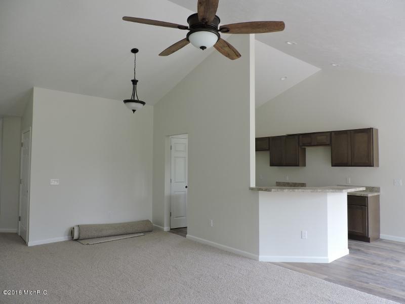 309 Brookside Ct, Big Rapids, MI 49307 photo 12