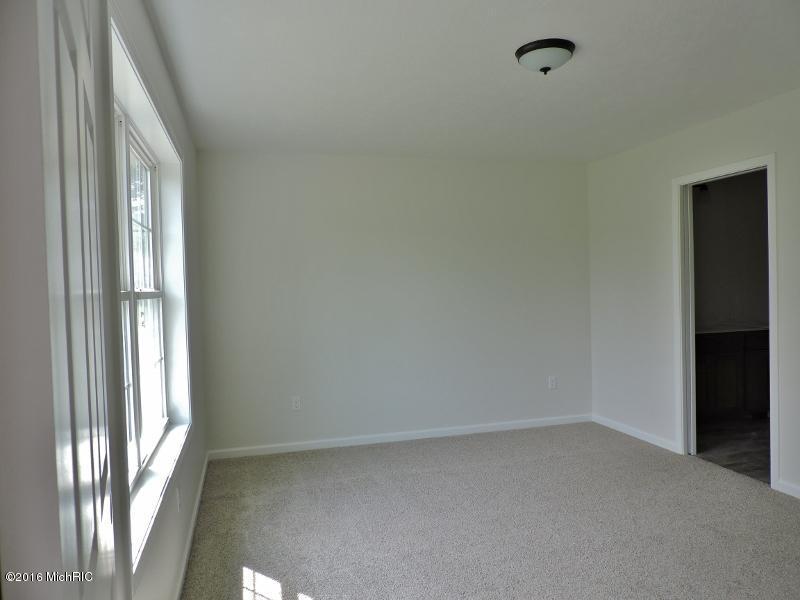 309 Brookside Ct, Big Rapids, MI 49307 photo 9