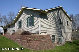 219 Jersey St, Plainwell, MI 49080 photo 17