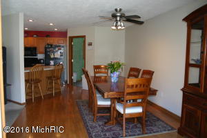 219 Jersey St, Plainwell, MI 49080 photo 7