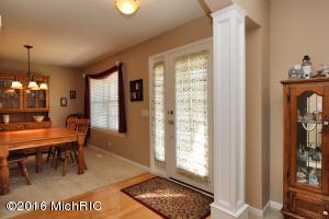 4515 Roseview Ct, Ada, MI 49301 photo 2
