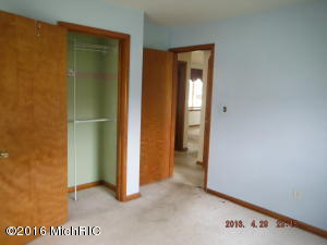 105 Sundown St, Springfield, MI 49037 photo 10