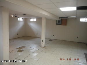 105 Sundown St, Springfield, MI 49037 photo 12
