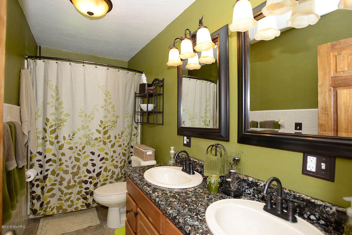 66 Hilltop Ln, Augusta, MI 49012 photo 22