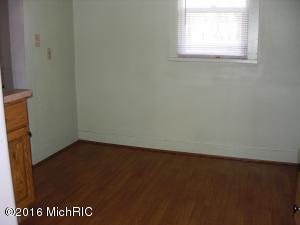 440 Canaris St, Constantine, MI 49042 photo 15