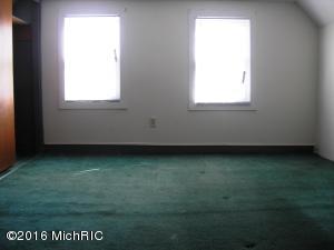 440 Canaris St, Constantine, MI 49042 photo 18