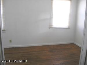 440 Canaris St, Constantine, MI 49042 photo 8