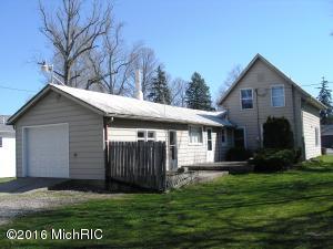 440 Canaris St, Constantine, MI 49042 photo 2