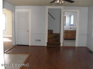 440 Canaris St, Constantine, MI 49042 photo 7