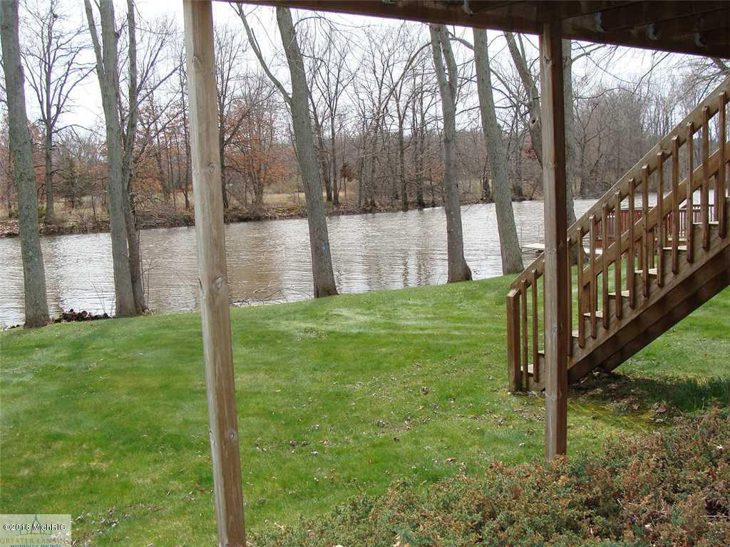 8283 Hall Rd, Bellevue, MI 49021 photo 15