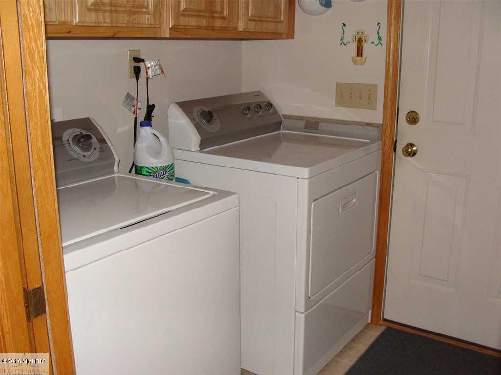 8283 Hall Rd, Bellevue, MI 49021 photo 12