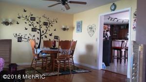 1118 S Seventh St, Three Rivers, MI 49093 photo 5