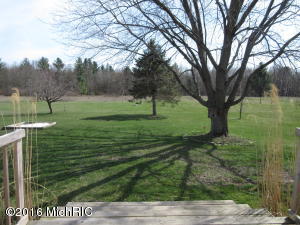 96 E Hillis Rd, Stanton, MI 48888 photo 6
