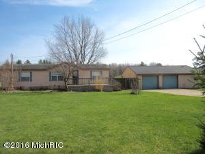 96 E Hillis Rd, Stanton, MI 48888 photo 1