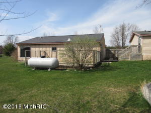 96 E Hillis Rd, Stanton, MI 48888 photo 4