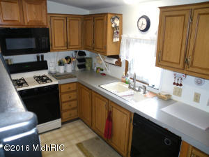 11201 Ware Rd, Lowell, MI 49331 photo 9