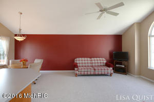 1825 Sunset Dr, Dorr, MI 49323 photo 4