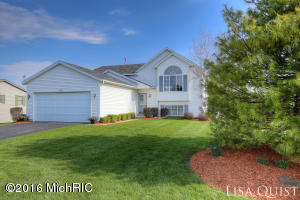 1825 Sunset Dr, Dorr, MI 49323 photo 2