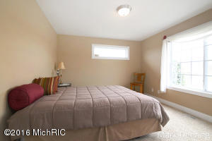 3828 Hare Ln, Dorr, MI 49323 photo 14