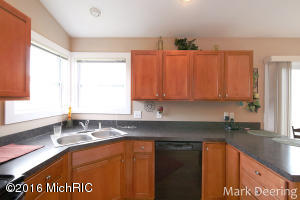 3828 Hare Ln, Dorr, MI 49323 photo 8