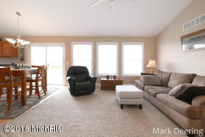 3828 Hare Ln, Dorr, MI 49323 photo 4