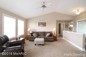 3828 Hare Ln, Dorr, MI 49323 photo 3