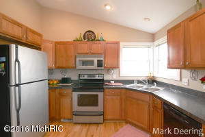 3828 Hare Ln, Dorr, MI 49323 photo 7