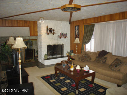 7381 Pinebrook Dr, Augusta, MI 49012 photo 6