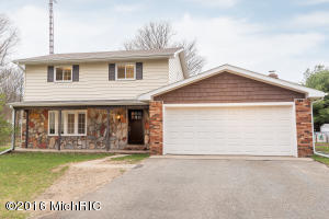 52142 Pine Tree Ln, Three Rivers, MI 49093 photo 1