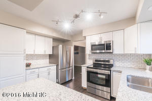 52142 Pine Tree Ln, Three Rivers, MI 49093 photo 6