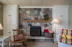 1260 E 88th St, Newaygo, MI 49337 photo 8