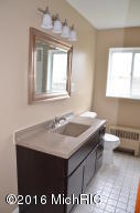 765 E Savidge St, Spring Lake, MI 49456 photo 17