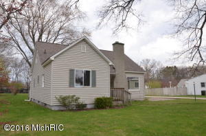765 E Savidge St, Spring Lake, MI 49456 photo 38