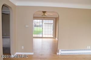 765 E Savidge St, Spring Lake, MI 49456 photo 6