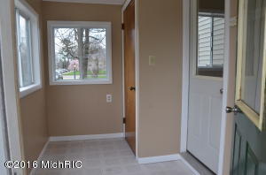 765 E Savidge St, Spring Lake, MI 49456 photo 12