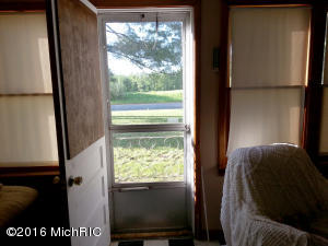 532 E 8th St, White Cloud, MI 49349 photo 12