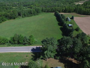 532 E 8th St, White Cloud, MI 49349 photo 20