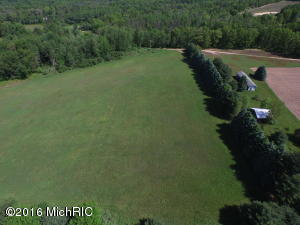 532 E 8th St, White Cloud, MI 49349 photo 21