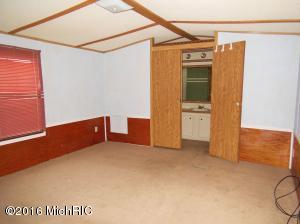 226 E Chicago St, Allen, MI 49227 photo 10