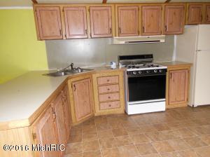 226 E Chicago St, Allen, MI 49227 photo 9