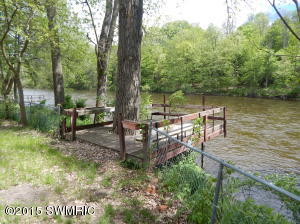 454 Sarrell St, Newaygo, MI 49337 photo 22