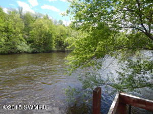 454 Sarrell St, Newaygo, MI 49337 photo 25