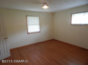 454 Sarrell St, Newaygo, MI 49337 photo 7