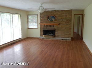 454 Sarrell St, Newaygo, MI 49337 photo 13