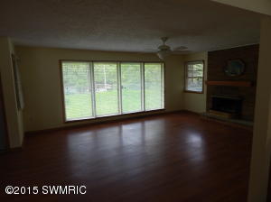 454 Sarrell St, Newaygo, MI 49337 photo 12