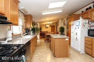 6116 E 86th St, Newaygo, MI 49337 photo 9