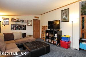6116 E 86th St, Newaygo, MI 49337 photo 5