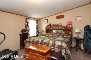 6116 E 86th St, Newaygo, MI 49337 photo 13