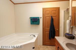 6116 E 86th St, Newaygo, MI 49337 photo 15