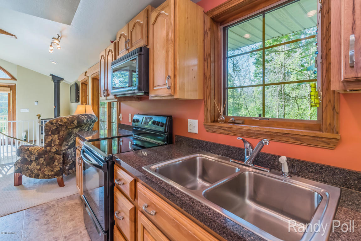 1441 W 88th St, Baldwin, MI 49304 photo 9